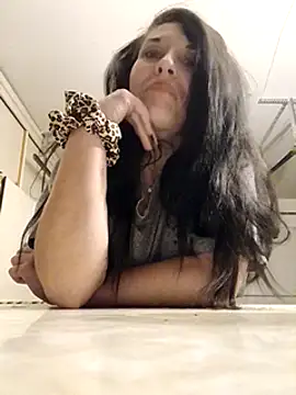 gorgeous11 online show from 19, 2, 2025