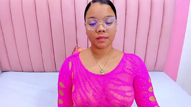 ISABELLA 020 online show from 6, 3, 2025