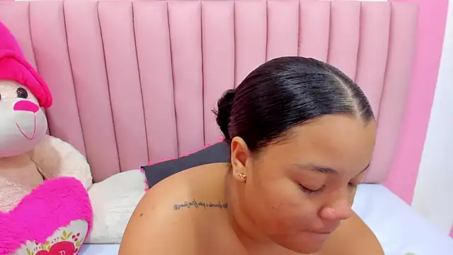 ISABELLA 020 online show from 16, 9, 2025