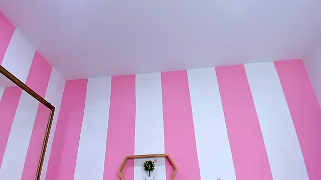 ISABELLA 020 online show from 13, 2, 2026