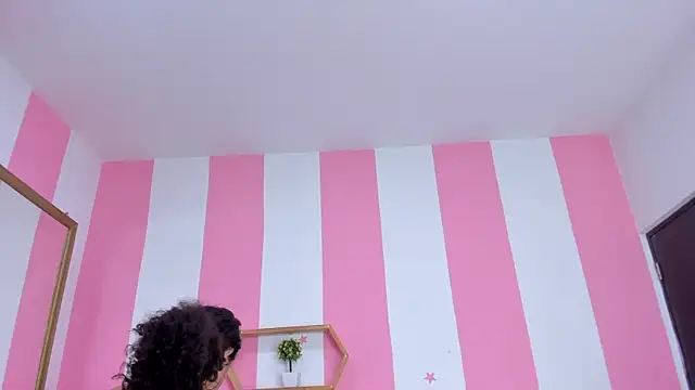 ISABELLA 020 online show from 13, 3, 2026