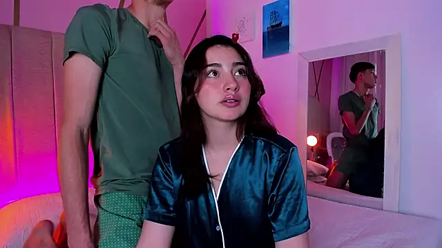 Snapshot of Damian_n_Maya chatting on 8, 1, 2025 Damian n Maya online show from 8, 1, 2025