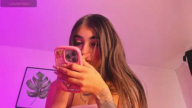 Snapshot of Andrea_flow chatting on 4, 2, 2025 Andrea flow online show from 4, 2, 2025