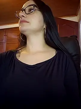 preetypeach online show from 7, 10, 2025