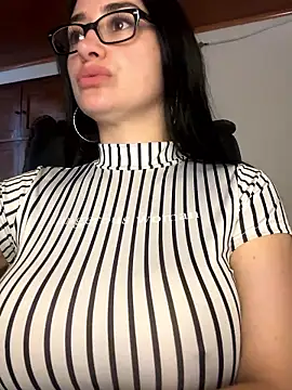 preetypeach online show from 11, 1, 2026