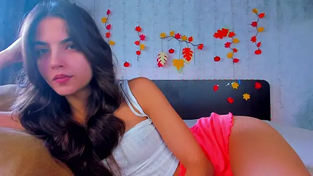 Milana Crystal  online show from 28, 10, 2025