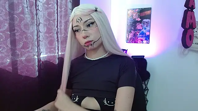 Snapshot of squirt_charlott chatting on 12, 9, 2025 squirt charlott online show from 12, 9, 2025