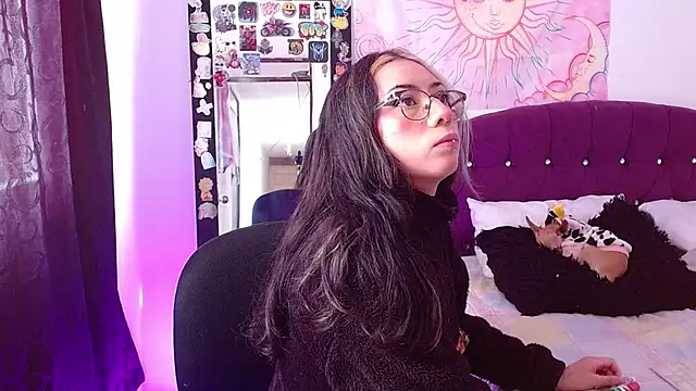 Snapshot of squirt_charlott chatting on 29, 10, 2025 squirt charlott online show from 29, 10, 2025