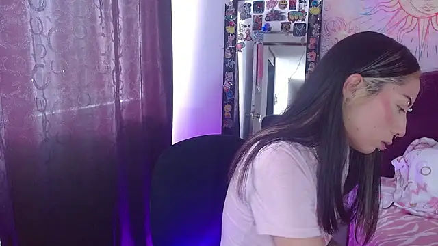 Snapshot of squirt_charlott chatting on 10, 11, 2025 squirt charlott online show from 10, 11, 2025