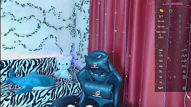 Snapshot of Sidney_blush chatting on 19, 3, 2025 Sidney blush online show from 19, 3, 2025