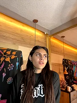 Cori Paige online show from 5, 10, 2025