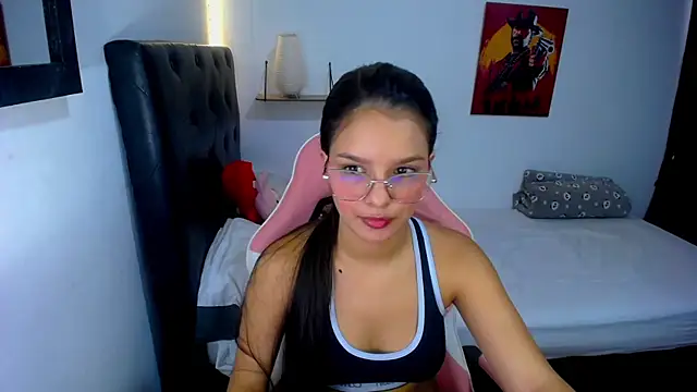Snapshot of jessi_and_boy chatting on 29, 5, 2026 jessi and boy online show from 29, 5, 2026