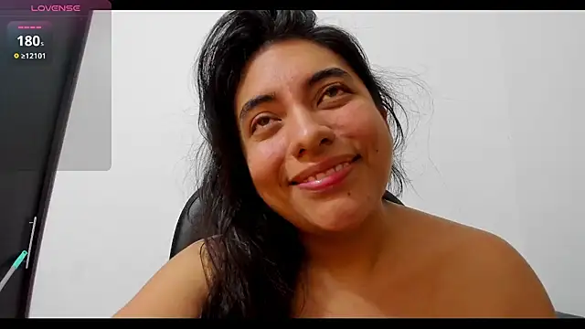 Snapshot of miss_eylens chatting on 30, 9, 2025 miss eylens online show from 30, 9, 2025