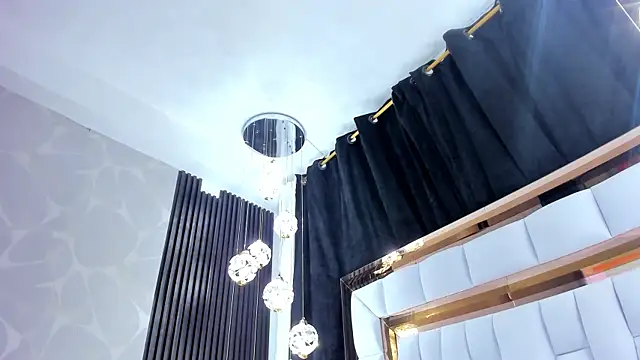 SarayRoyse online show from 20, 9, 2025