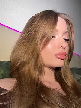 Sweet  Milly online show from 17, 4, 2026