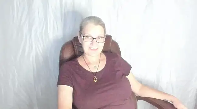Snapshot of irinamaux chatting on 23, 2, 2025 irinamaux online show from 23, 2, 2025
