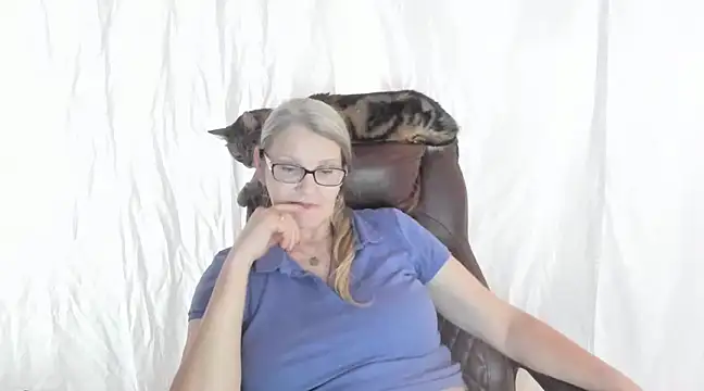 Snapshot of irinamaux chatting on 25, 2, 2025 irinamaux online show from 25, 2, 2025