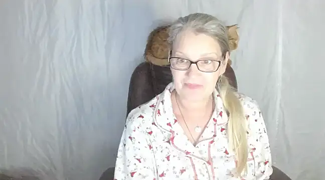 Snapshot of irinamaux chatting on 27, 2, 2025 irinamaux online show from 27, 2, 2025