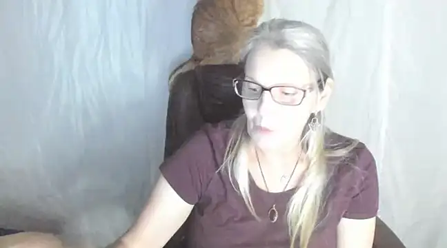 Snapshot of irinamaux chatting on 27, 2, 2025 irinamaux online show from 27, 2, 2025