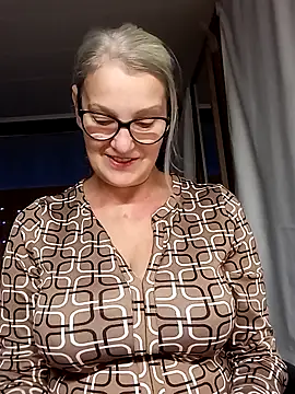 Snapshot of irinamaux chatting on 11, 9, 2025 irinamaux online show from 11, 9, 2025