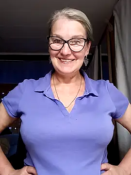 Snapshot of irinamaux chatting on 18, 9, 2025 irinamaux online show from 18, 9, 2025