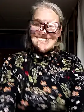 Snapshot of irinamaux chatting on 28, 9, 2025 irinamaux online show from 28, 9, 2025