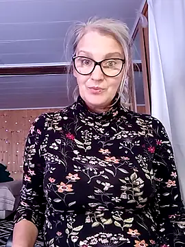 Snapshot of irinamaux chatting on 29, 9, 2025 irinamaux online show from 29, 9, 2025