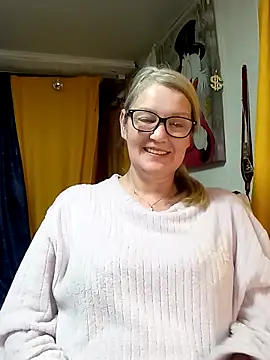 irinamaux online show from 25, 3, 2026