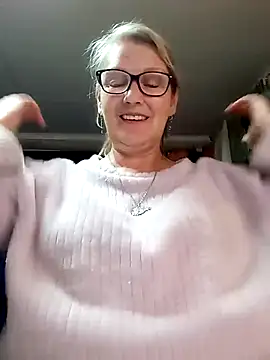 irinamaux online show from 7, 5, 2026