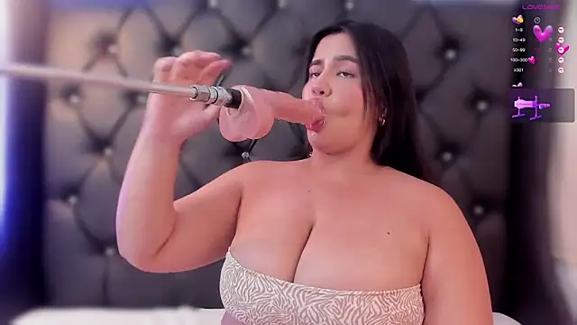 sweett katty  online show from 13, 1, 2025