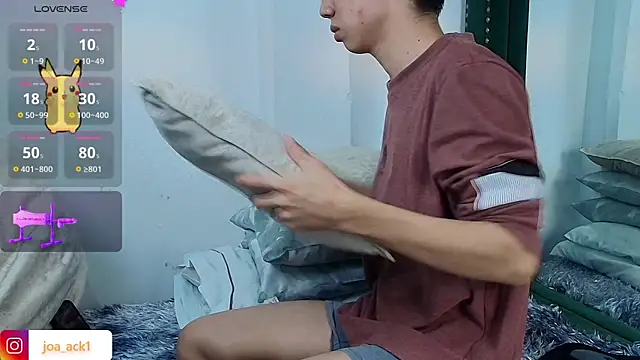 Levii Ackermann online show from 8, 3, 2025