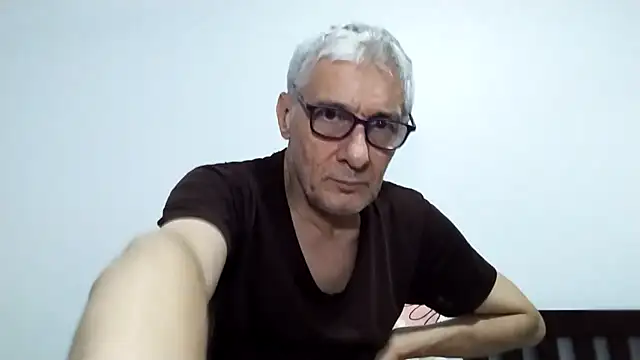 BIGUNCUTHARDCOCK online show from 2, 2, 2026