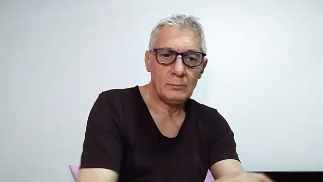 BIGUNCUTHARDCOCK online show from 18, 4, 2026