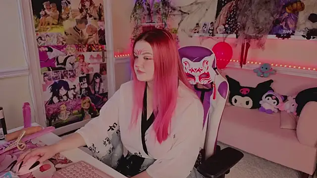 Snapshot of Unholy_Lady chatting on 28, 10, 2025 Unholy Lady online show from 28, 10, 2025