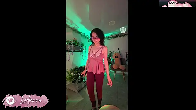 Snapshot of loIijanne chatting on 5, 7, 2026 loIijanne online show from 5, 7, 2026