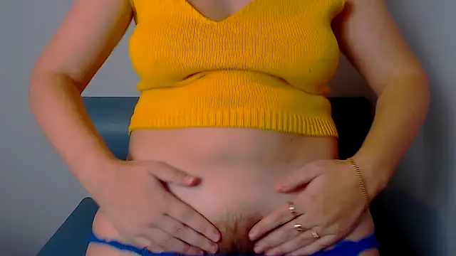 Longhairgirl online show from 4, 1, 2025