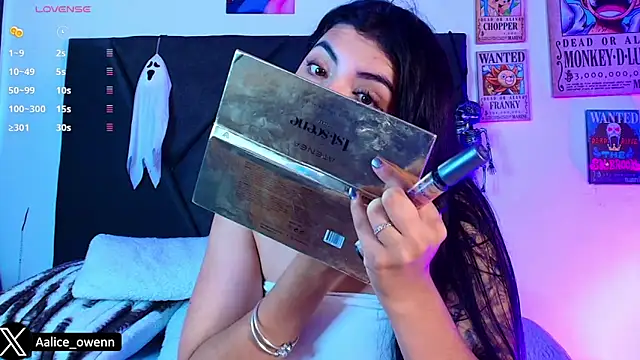 Aliceowenn online show from 28, 10, 2025