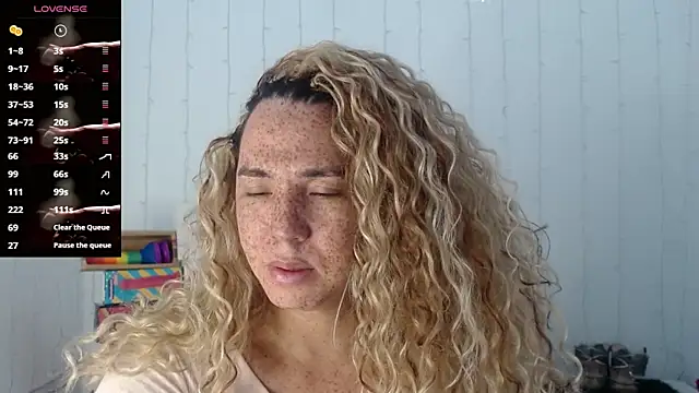 Snapshot of SofiaMadisson chatting on 7, 1, 2025 SofiaMadisson online show from 7, 1, 2025