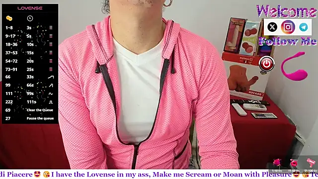 Snapshot of SofiaMadisson chatting on 5, 3, 2025 SofiaMadisson online show from 5, 3, 2025