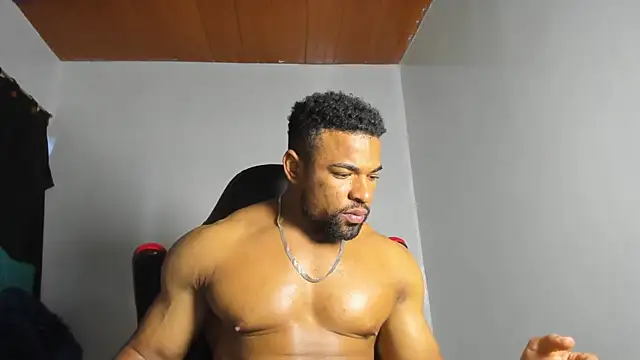 Snapshot of estebanlobo- chatting on 9, 9, 2025 estebanlobo- online show from 9, 9, 2025