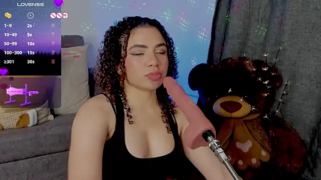 Snapshot of Queen_Deepthroat chatting on 10, 12, 2024 Queen Deepthroat online show from 10, 12, 2024