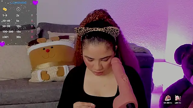 Snapshot of Queen_Deepthroat chatting on 4, 1, 2025 Queen Deepthroat online show from 4, 1, 2025