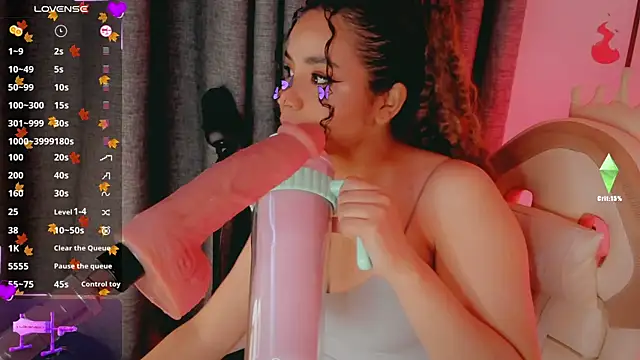 Snapshot of Queen_Deepthroat chatting on 6, 11, 2025 Queen Deepthroat online show from 6, 11, 2025