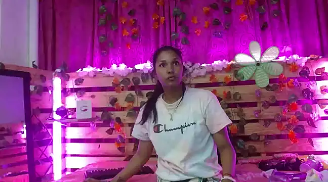 Elsa Parisi online show from 20, 12, 2024