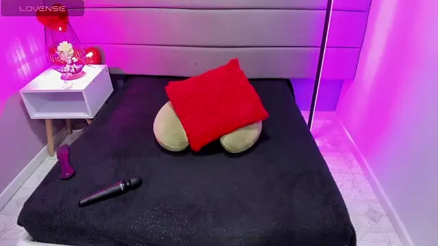 Alicebrooks  online show from 10, 3, 2025