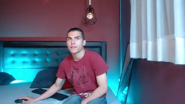  Tattoo Couple online show from 17, 3, 2025