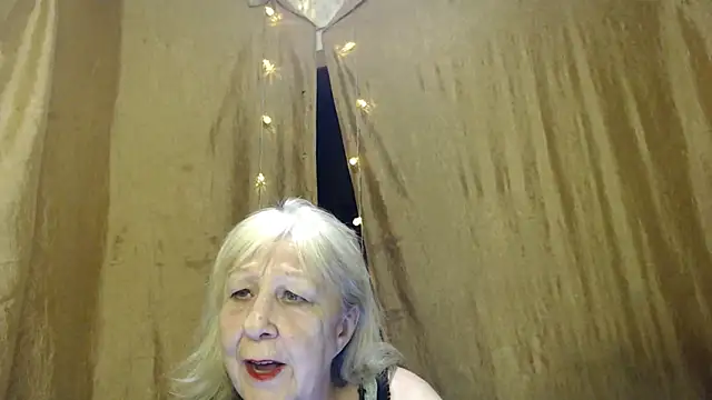  Estelitta 5 online show from 25, 1, 2025