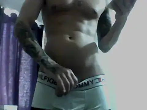 Snapshot of Skater29xx2 chatting on 17, 1, 2025 Skater29xx2 online show from 17, 1, 2025