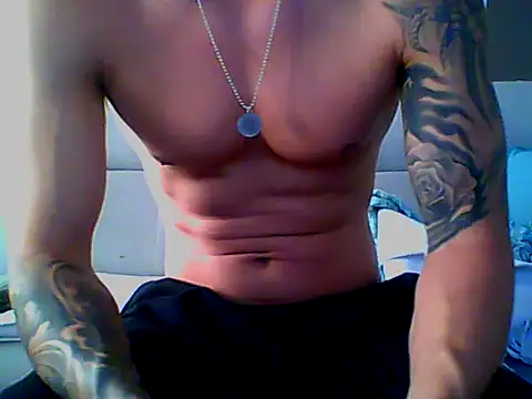 Snapshot of Skater29xx2 chatting on 12, 2, 2025 Skater29xx2 online show from 12, 2, 2025