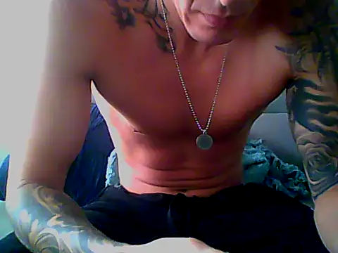 Snapshot of Skater29xx2 chatting on 13, 2, 2025 Skater29xx2 online show from 13, 2, 2025